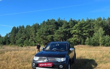 Mitsubishi Pajero Sport II рестайлинг, 2012 год, 1 700 000 рублей, 2 фотография