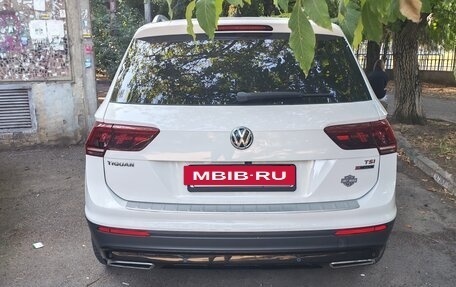Volkswagen Tiguan II, 2017 год, 2 050 000 рублей, 6 фотография