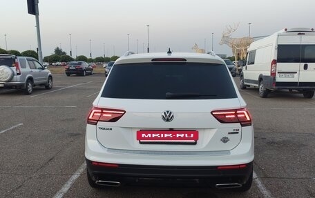 Volkswagen Tiguan II, 2017 год, 2 050 000 рублей, 2 фотография
