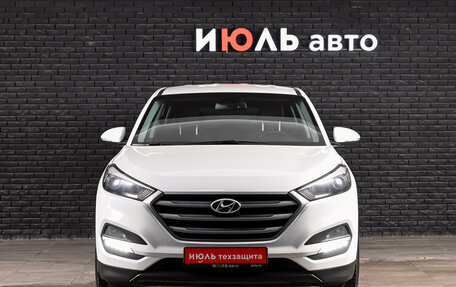 Hyundai Tucson III, 2017 год, 1 900 000 рублей, 2 фотография