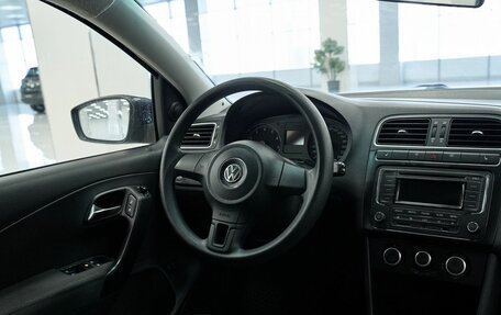 Volkswagen Polo VI (EU Market), 2011 год, 535 000 рублей, 10 фотография