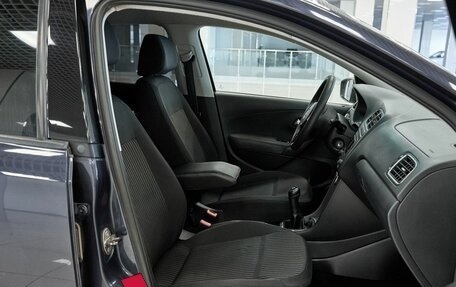 Volkswagen Polo VI (EU Market), 2011 год, 535 000 рублей, 14 фотография