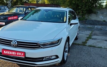 Volkswagen Passat B8 рестайлинг, 2019 год, 1 950 000 рублей, 2 фотография