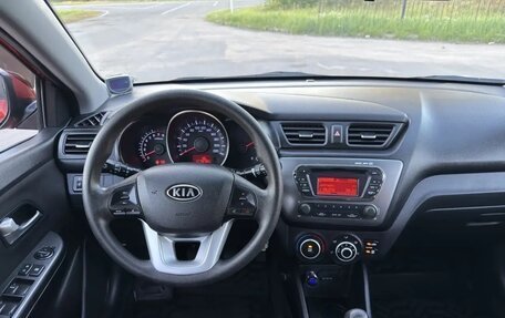 KIA Rio III рестайлинг, 2012 год, 838 000 рублей, 24 фотография