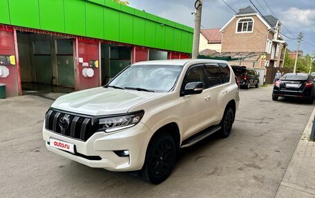 Toyota Land Cruiser Prado 150 рестайлинг 2, 2015 год, 4 200 000 рублей, 3 фотография