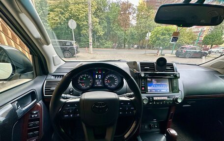 Toyota Land Cruiser Prado 150 рестайлинг 2, 2015 год, 4 200 000 рублей, 7 фотография