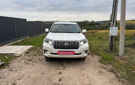 Toyota Land Cruiser Prado 150 рестайлинг 2, 2017 год, 4 700 000 рублей, 7 фотография
