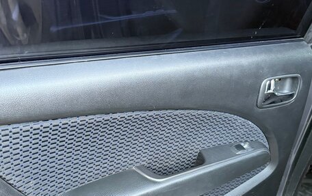 Mitsubishi Outlander III рестайлинг 3, 2006 год, 670 000 рублей, 11 фотография