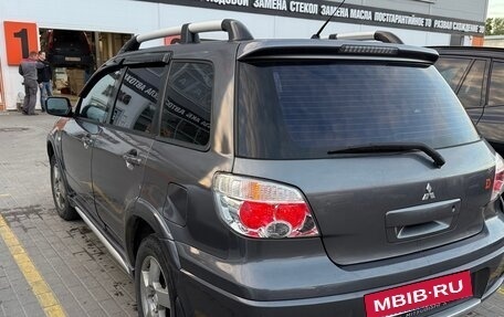 Mitsubishi Outlander III рестайлинг 3, 2006 год, 670 000 рублей, 5 фотография