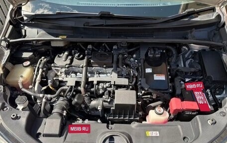 Toyota Prius IV XW50, 2017 год, 1 660 000 рублей, 10 фотография