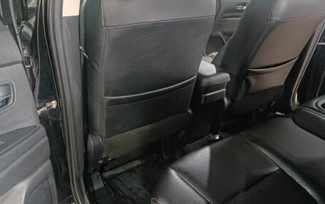 Mitsubishi Outlander III рестайлинг 3, 2014 год, 1 350 000 рублей, 9 фотография
