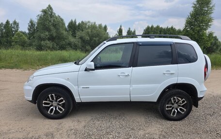 Chevrolet Niva I рестайлинг, 2015 год, 520 000 рублей, 4 фотография