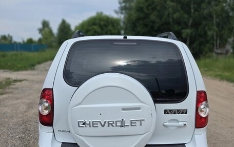 Chevrolet Niva I рестайлинг, 2015 год, 520 000 рублей, 5 фотография