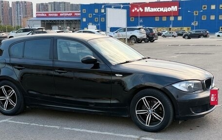 BMW 1 серия, 2009 год, 900 000 рублей, 4 фотография