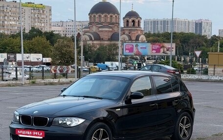 BMW 1 серия, 2009 год, 900 000 рублей, 11 фотография