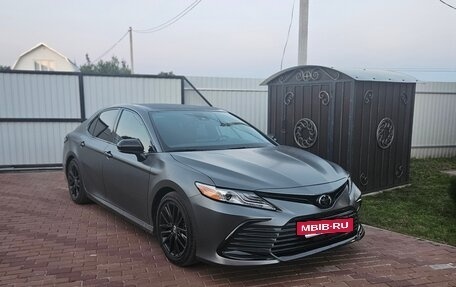 Toyota Camry, 2023 год, 3 550 000 рублей, 8 фотография