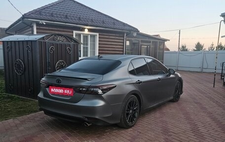 Toyota Camry, 2023 год, 3 550 000 рублей, 10 фотография