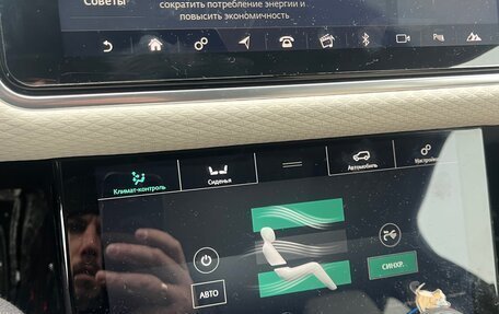 Land Rover Range Rover Velar I, 2018 год, 4 100 000 рублей, 16 фотография