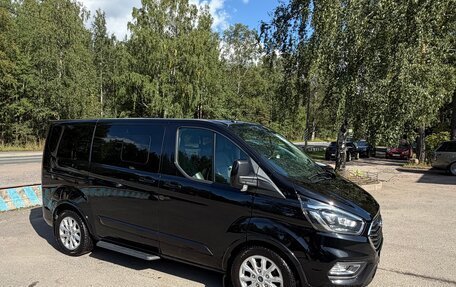 Ford Tourneo Custom I рестайлинг, 2018 год, 3 000 000 рублей, 5 фотография