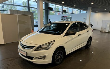 Hyundai Solaris II рестайлинг, 2015 год, 908 000 рублей, 7 фотография