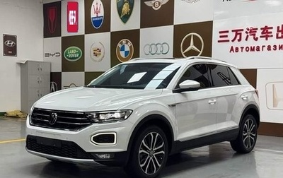 Volkswagen T-Roc I, 2022 год, 1 398 800 рублей, 1 фотография