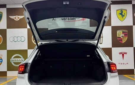 Volkswagen T-Roc I, 2022 год, 1 398 800 рублей, 16 фотография