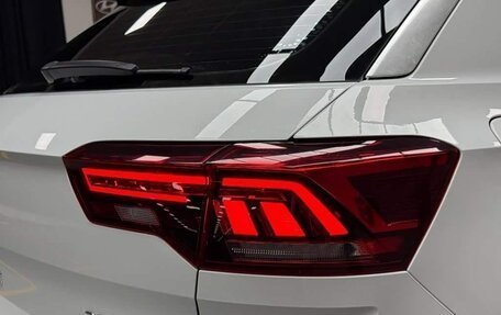 Volkswagen T-Roc I, 2022 год, 1 398 800 рублей, 20 фотография