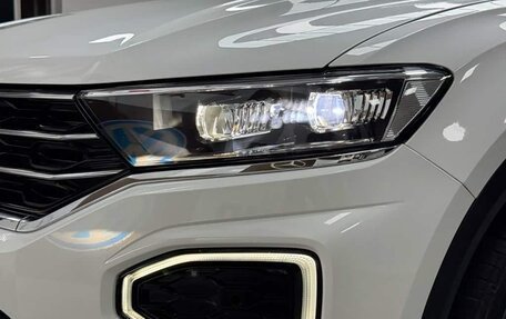 Volkswagen T-Roc I, 2022 год, 1 398 800 рублей, 21 фотография