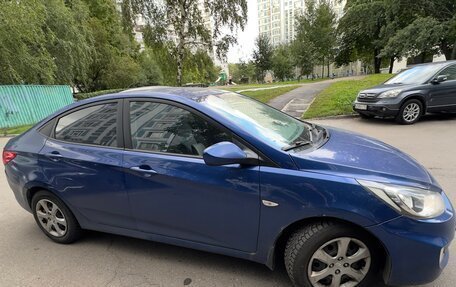 Hyundai Solaris II рестайлинг, 2011 год, 620 000 рублей, 4 фотография