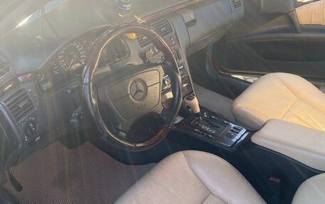 Mercedes-Benz E-Класс, 1996 год, 640 000 рублей, 4 фотография
