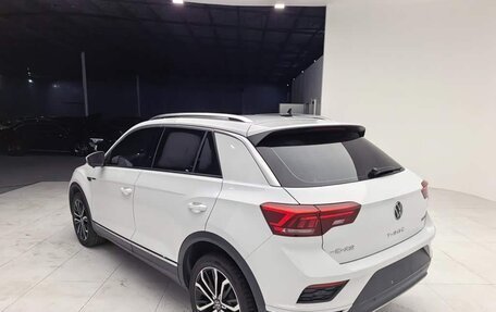 Volkswagen T-Roc I, 2022 год, 1 421 700 рублей, 6 фотография