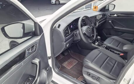 Volkswagen T-Roc I, 2022 год, 1 421 700 рублей, 7 фотография