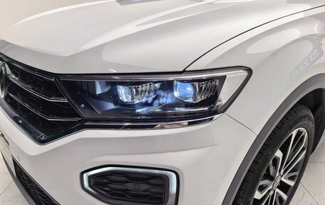 Volkswagen T-Roc I, 2022 год, 1 421 700 рублей, 13 фотография