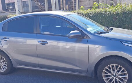 KIA Rio IV, 2018 год, 1 300 000 рублей, 3 фотография