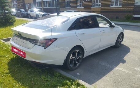 Hyundai Elantra, 2021 год, 1 860 000 рублей, 5 фотография