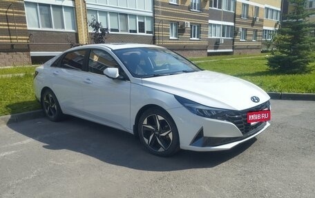 Hyundai Elantra, 2021 год, 1 860 000 рублей, 7 фотография