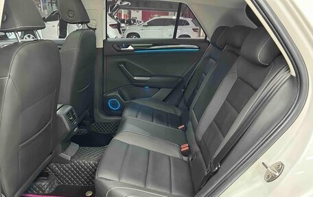 Volkswagen T-Roc I, 2022 год, 1 422 400 рублей, 19 фотография