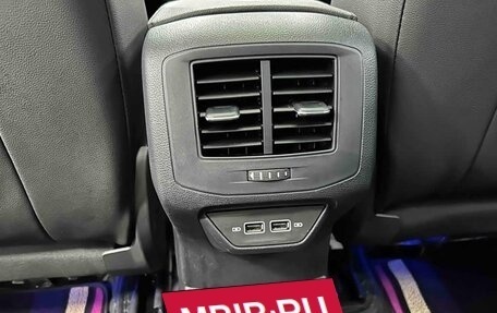 Volkswagen T-Roc I, 2022 год, 1 422 400 рублей, 20 фотография