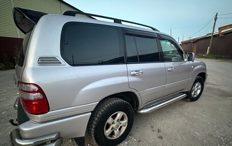 Toyota Land Cruiser 100 рестайлинг 2, 2004 год, 1 600 000 рублей, 3 фотография