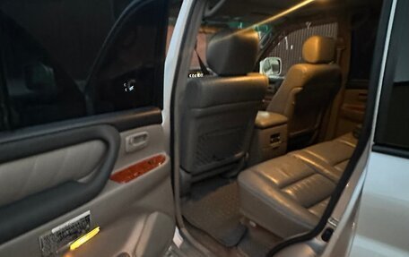 Toyota Land Cruiser 100 рестайлинг 2, 2004 год, 1 600 000 рублей, 11 фотография