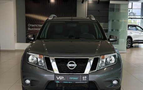 Nissan Terrano III, 2014 год, 767 000 рублей, 2 фотография