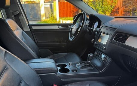 Volkswagen Touareg III, 2012 год, 1 899 777 рублей, 16 фотография