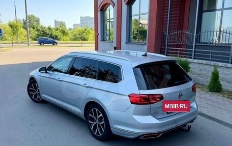 Volkswagen Passat B8 рестайлинг, 2020 год, 2 550 000 рублей, 5 фотография