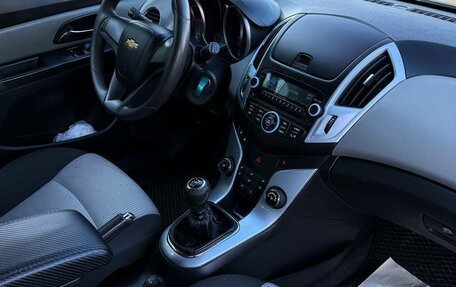 Chevrolet Cruze II, 2013 год, 600 000 рублей, 7 фотография