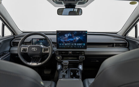 Toyota RAV4, 2026 год, 4 330 000 рублей, 13 фотография