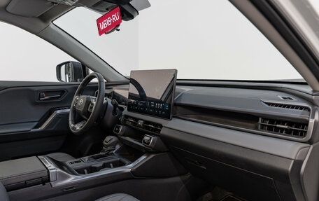 Toyota RAV4, 2026 год, 4 330 000 рублей, 21 фотография