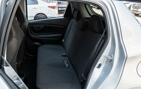 Toyota Vitz, 2019 год, 1 020 000 рублей, 7 фотография