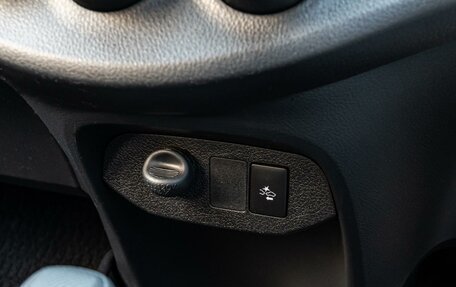 Toyota Vitz, 2019 год, 1 020 000 рублей, 16 фотография