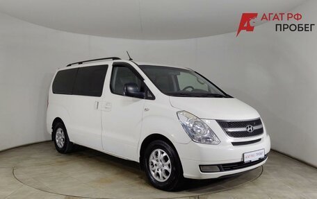 Hyundai Grand Starex Grand Starex I рестайлинг 2, 2011 год, 1 300 000 рублей, 2 фотография