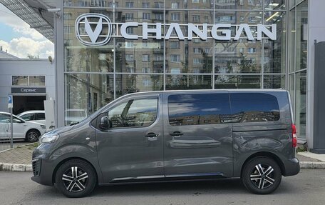 Peugeot Traveller I, 2021 год, 2 990 000 рублей, 8 фотография